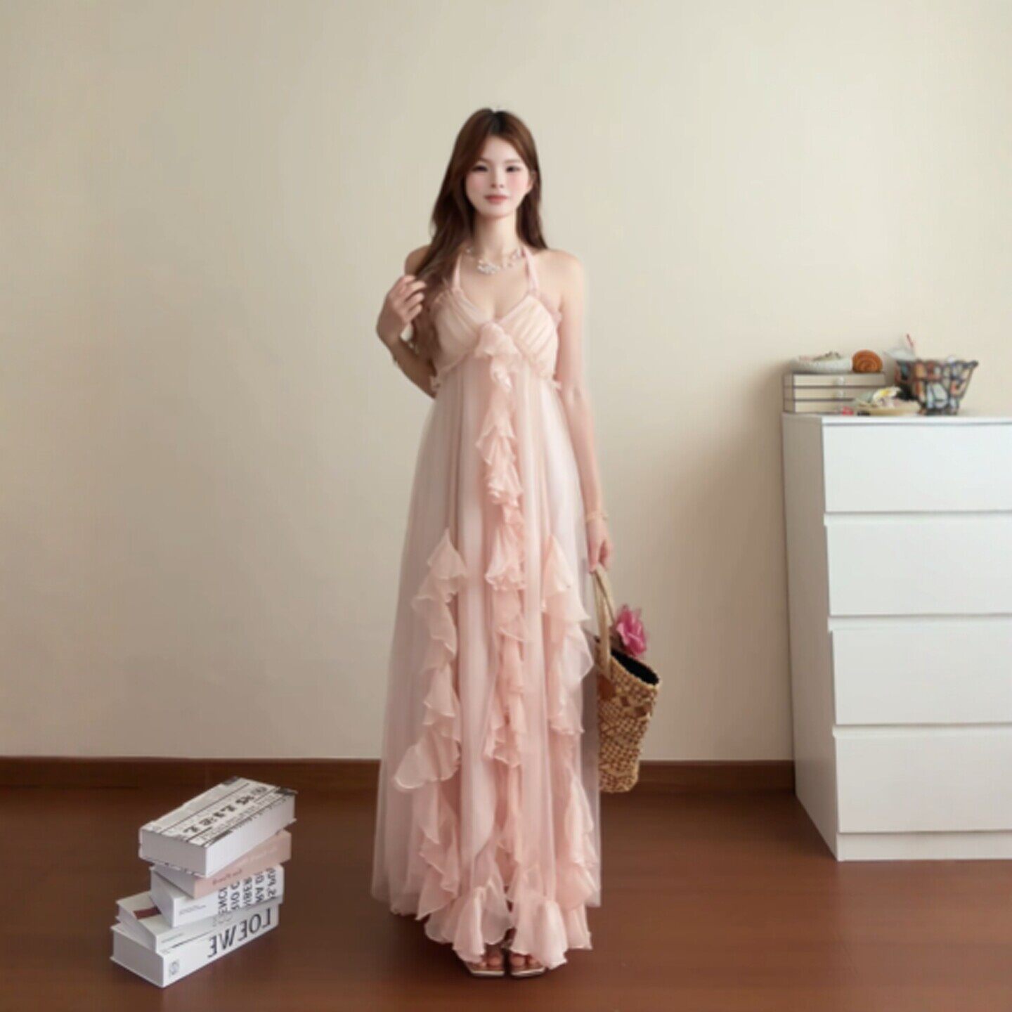 专柜海边穿搭度假风超好看的挂脖V领仙女吊带长裙绝美连衣裙2026
