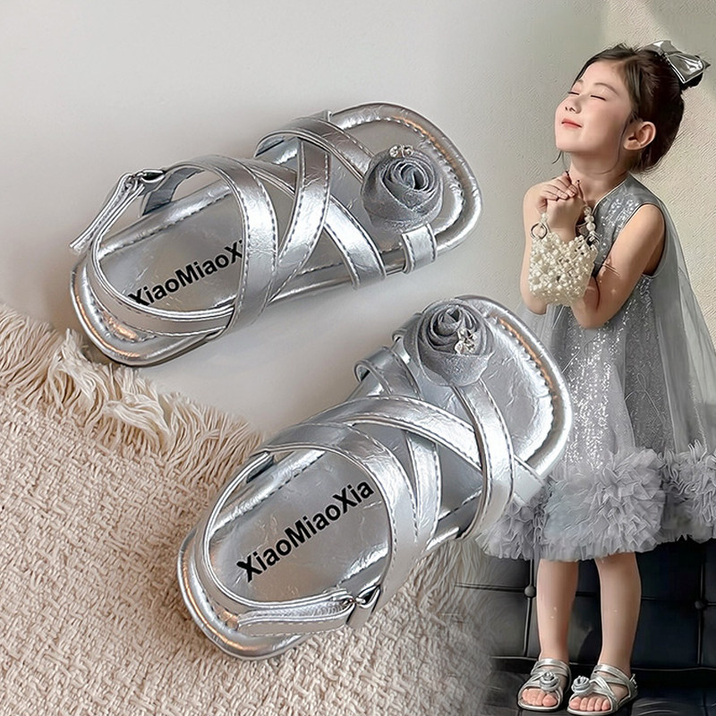 专柜2026年女宝宝新款夏凉鞋公主风立体花朵软底防滑女童软底沙滩