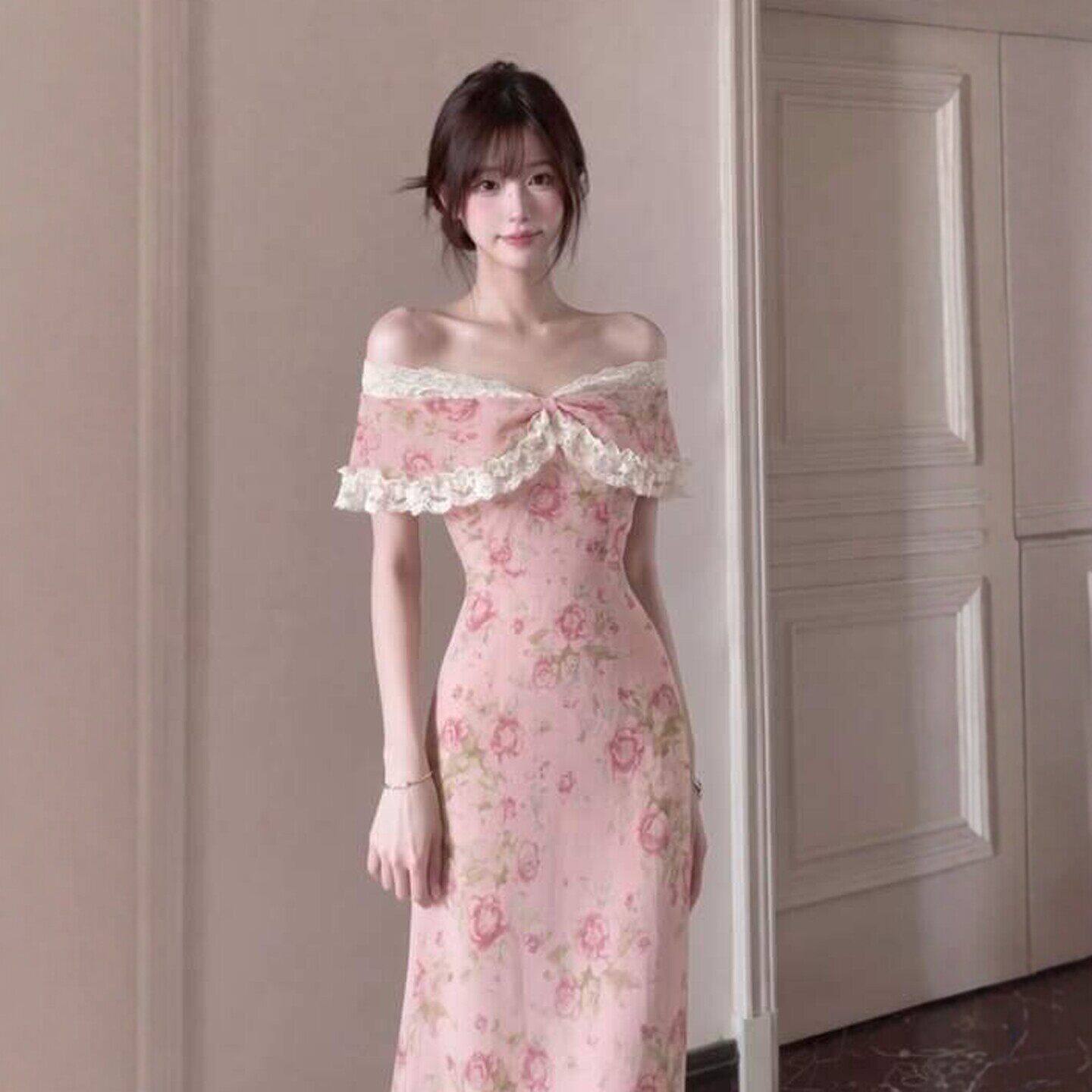 专柜御姐独特绝美一字肩碎花修身包臀长裙海边出片穿搭超好看的连