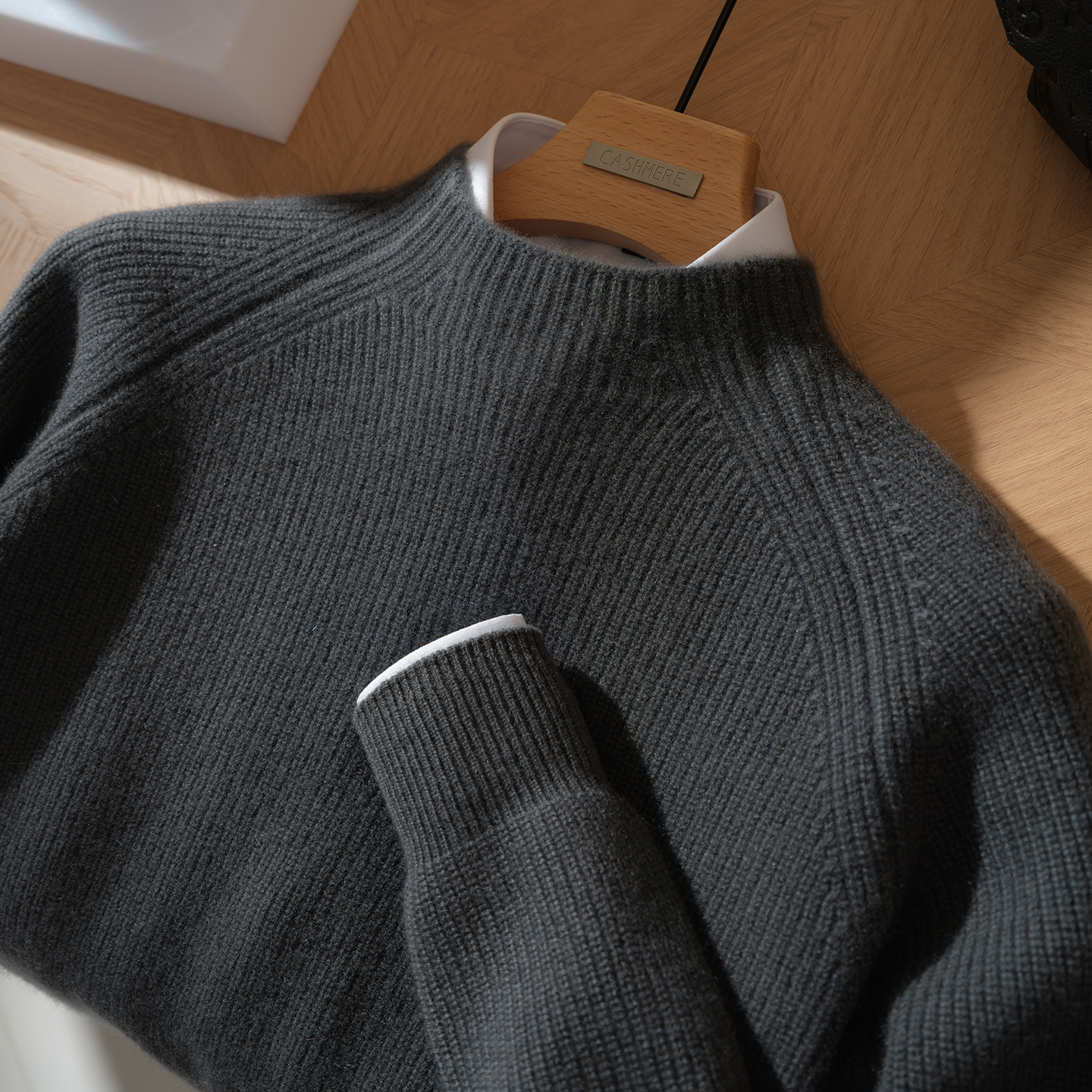 统悦半高领加厚男士纯山羊绒衫