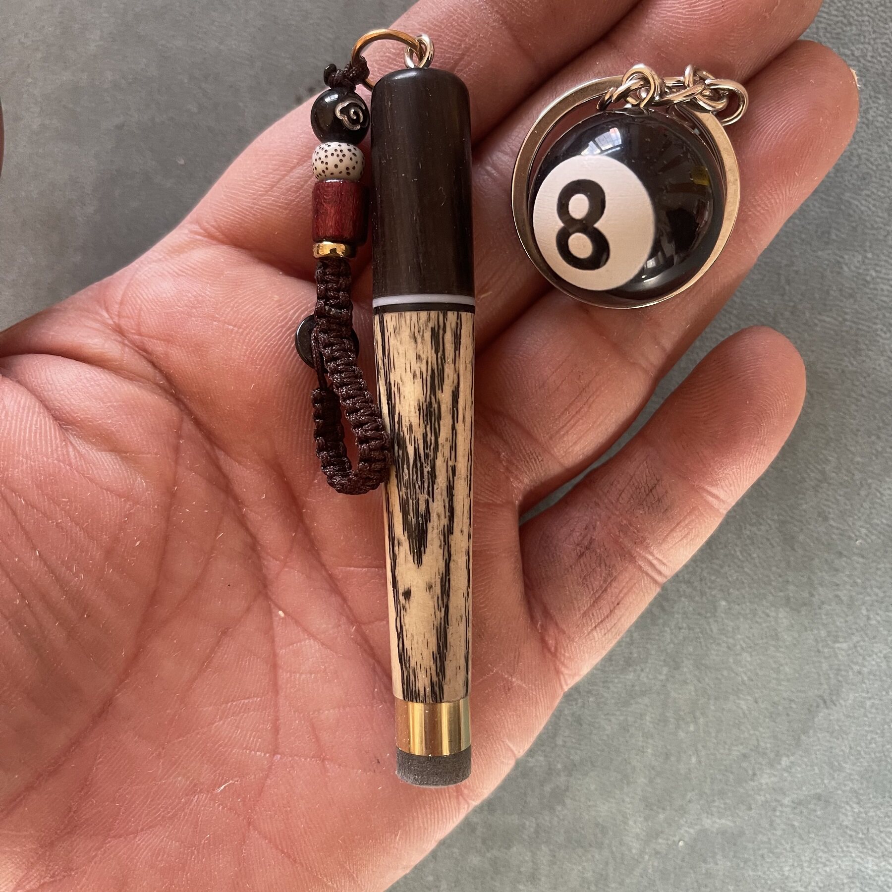 纯手工制作迷你台球杆 个性台球杆巧克笔 真球杆比例制作 钥匙链