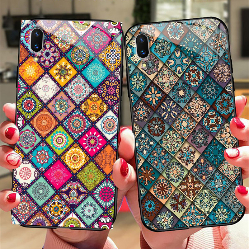 国潮格纹玻璃手机壳个性创意卡通