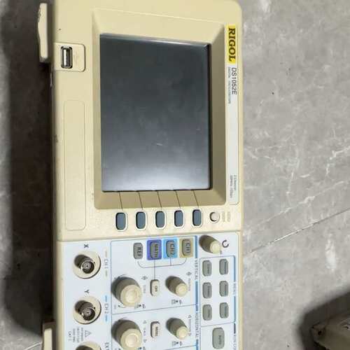 议价示波器，DS1052E，实物照片，成色新，显示正常