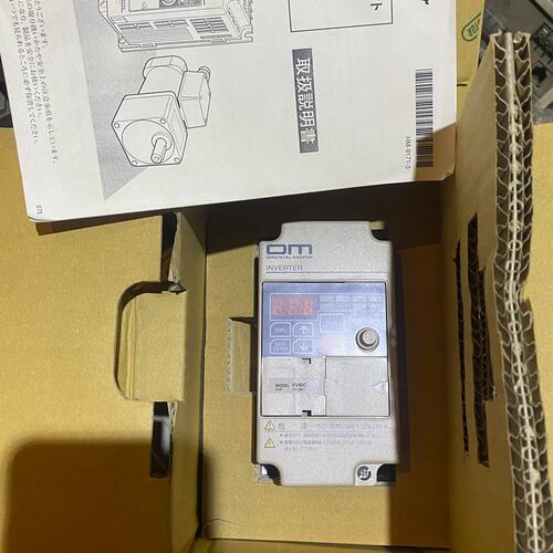 议价全新OM仓库积压库存FV100C（一个）F V100S（三个