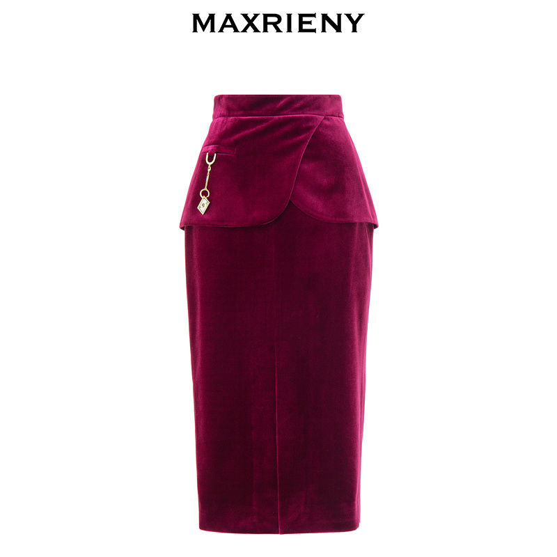 版型修身具有包裹性，恰到好处修饰腿部线条