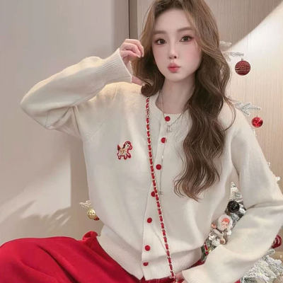 韩系复古小马刺绣彩扣圆