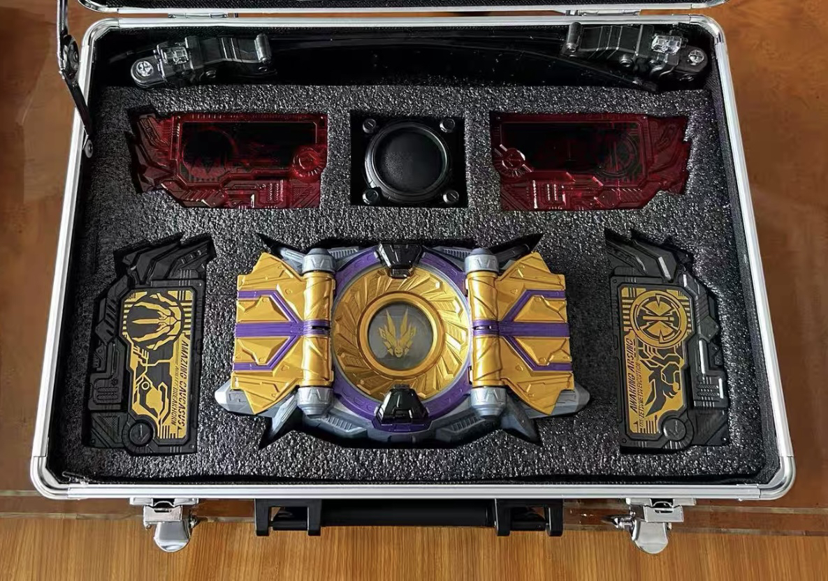 假面骑士01 零一 ZERO ONE 哉亚千骑变身腰带 DX千位驱动器收纳箱