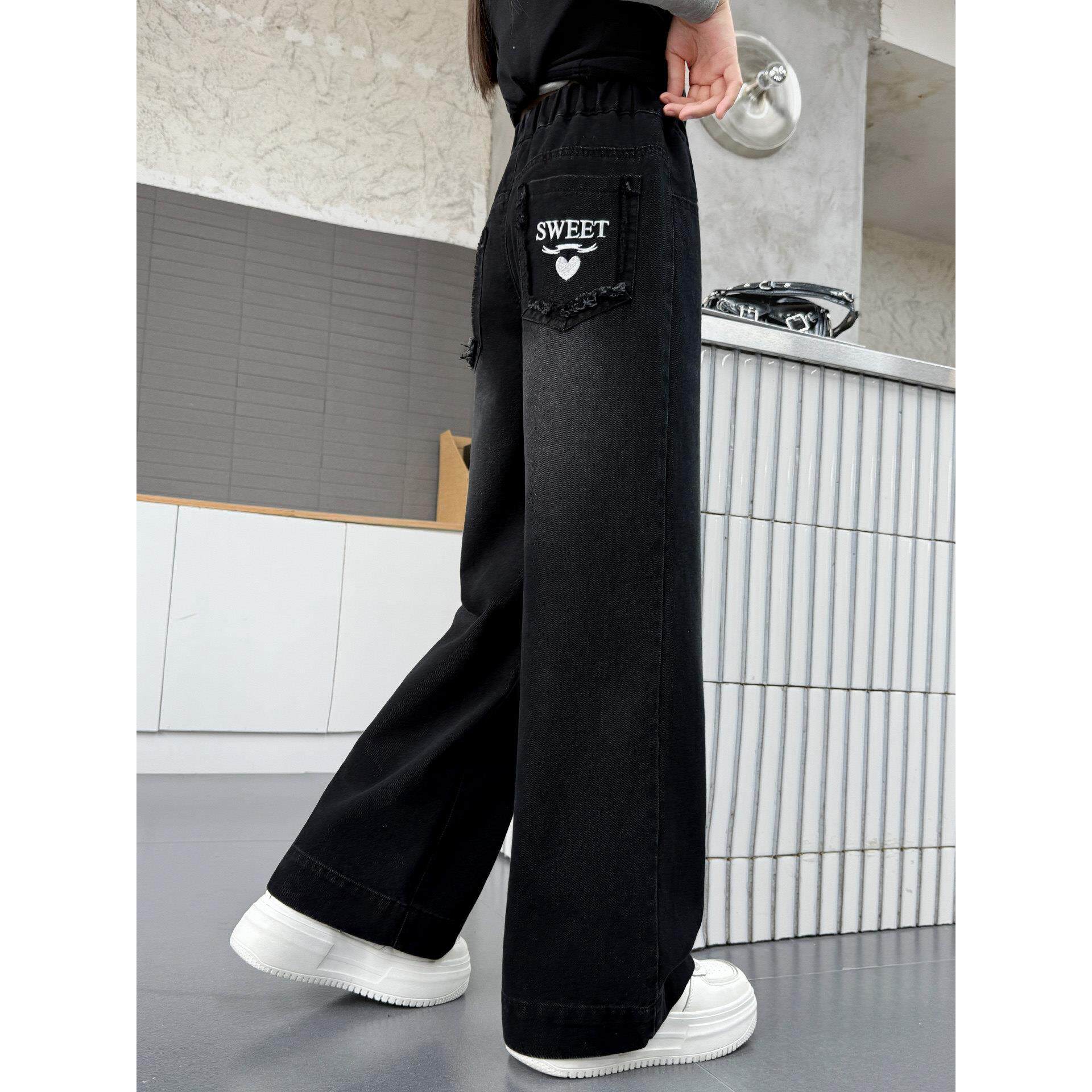 女童加绒裤子秋冬2025新款女孩酷飒刺绣窄版阔腿儿童一体绒牛仔裤