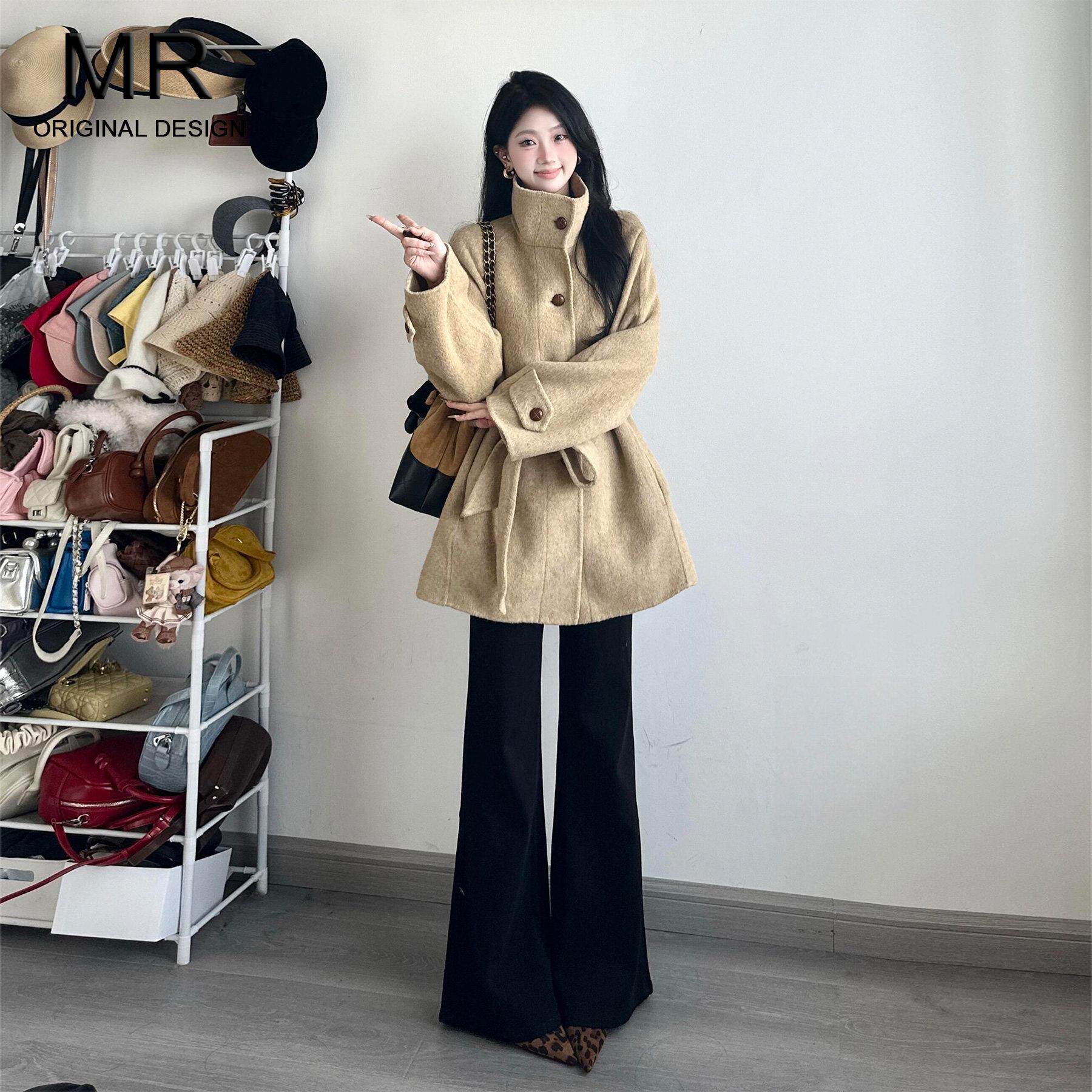 加绒黑色高腰微喇牛仔裤女冬季2025新款显瘦不贴腿垂感拖地喇叭裤