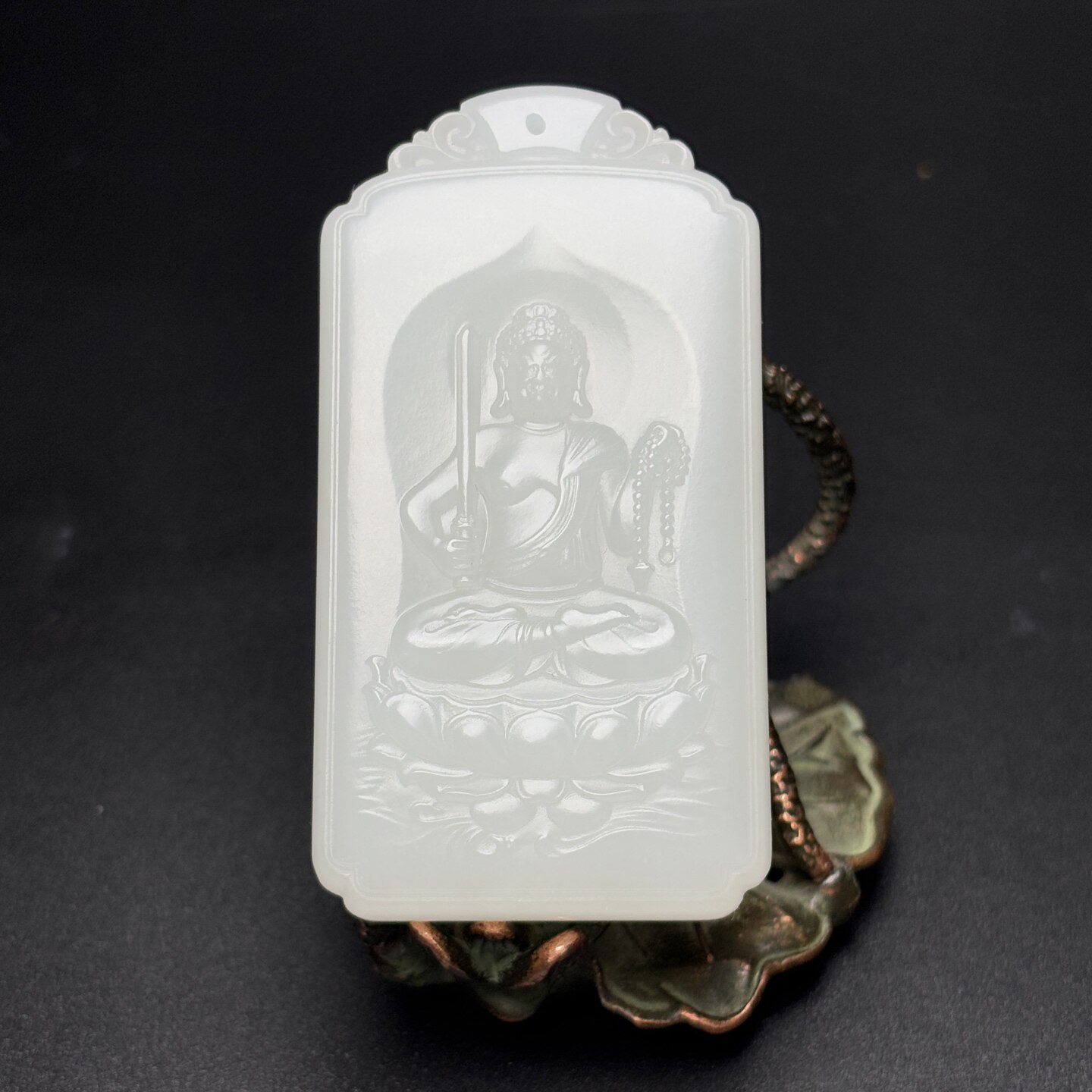 新疆和田玉不动明王菩萨玉牌