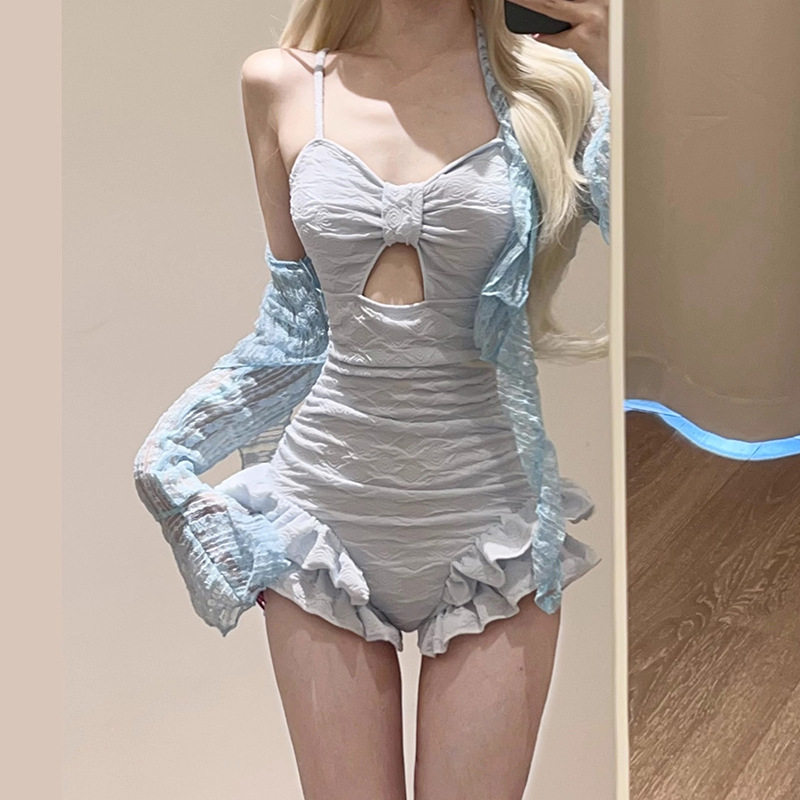泳衣女款泡温泉连体两件套装海盐薄荷蓝纯欲风遮肉蕾丝沙滩游泳衣
