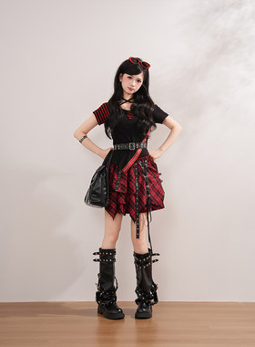 心影信号 亚文化辣妹舞台打歌服穿搭设计感上衣红黑格半身裙套装