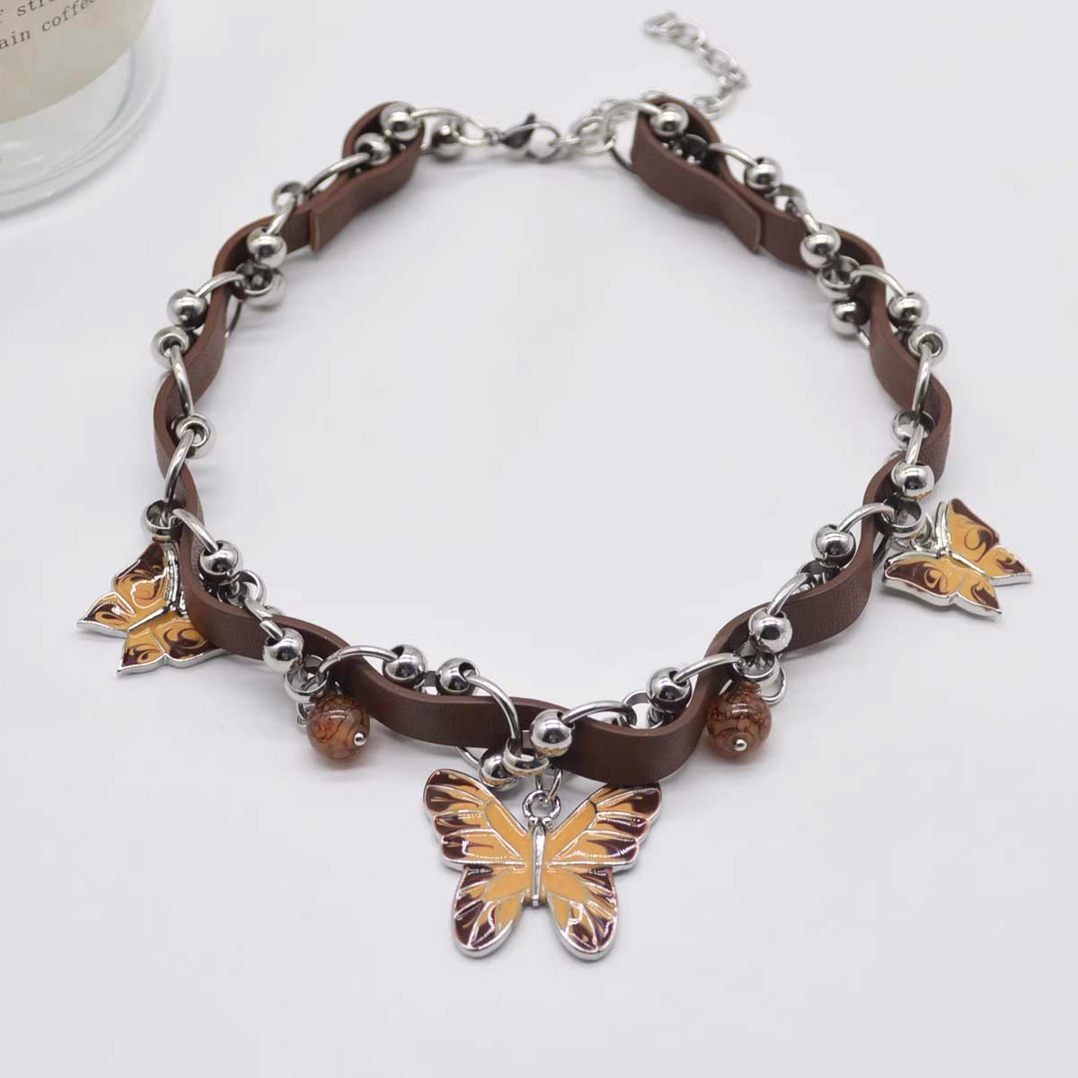 美德拉咖色皮质蝴蝶项链女款颈链