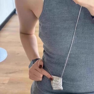 欧美金属长款银色包包小盒子吊坠项链时尚气质高级感毛衣链锁骨链