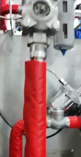 山东新华蒸汽管道隔热防烫管套自粘扣魔术贴药厂灭菌器红色保温棉