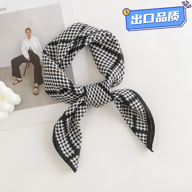 时尚通勤仿真丝丝巾田园风韩系小方巾薄款印花装饰领巾围巾女M070