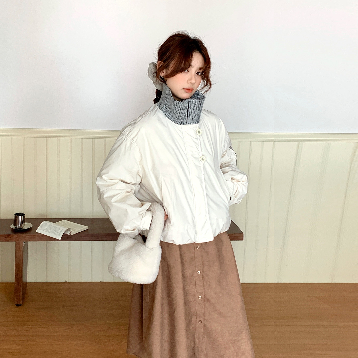 日系穿搭针织翻领白鸭绒短款羽绒服女派克服2025冬季新款