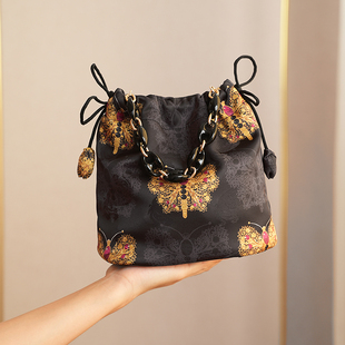 水桶包新中式 20cm暗纹提花调节斜挎包小巧国风百搭 香云花萝25