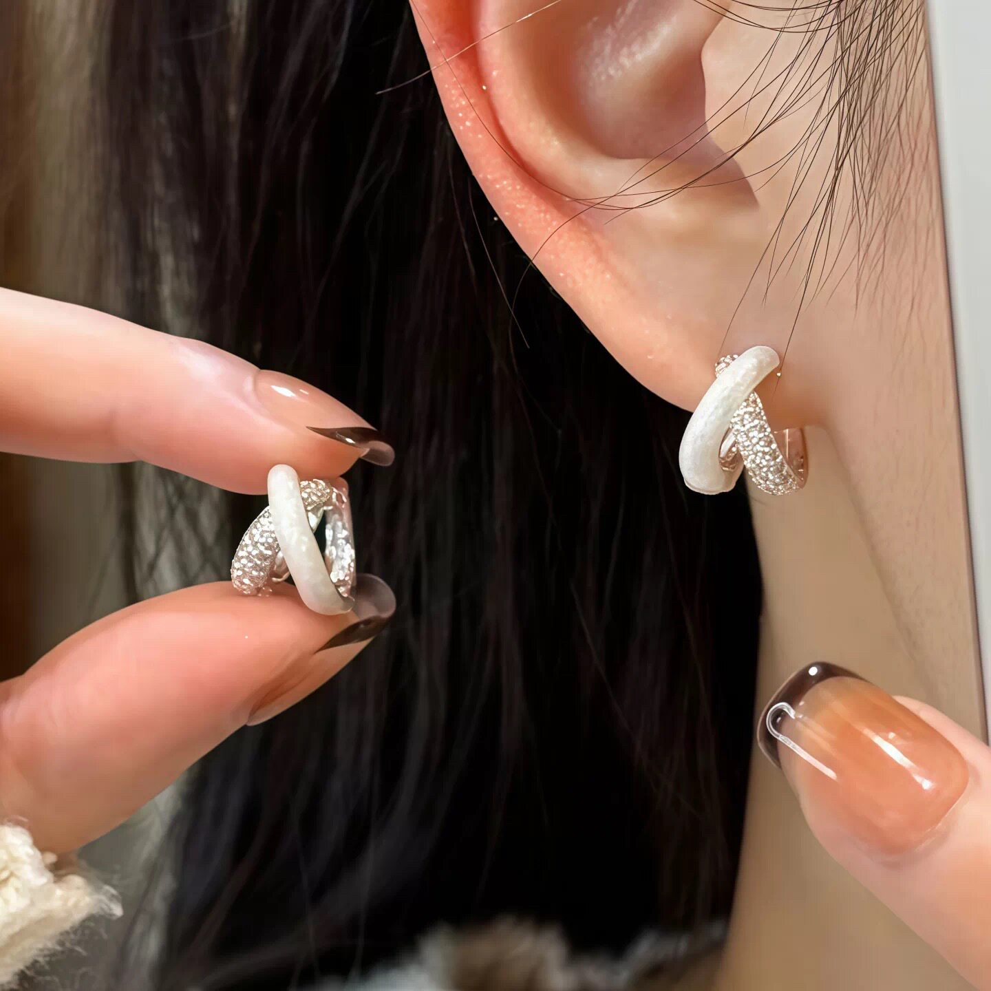 精致时尚高级感交叉珐琅耳钉纯银针女士耳环新爆款小众巨好看耳饰