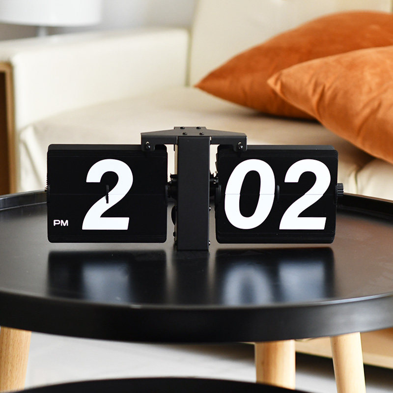 創意自動翻頁鍾表床頭客廳擺件座鍾現代簡約機械時鍾擺鍾家裝台鍾在類目 家居飾品, 家居鍾飾/鬧鐘, 檯鐘/鬧鐘中 - 來自Buy2taobao.com提供專業的淘寶代購服務