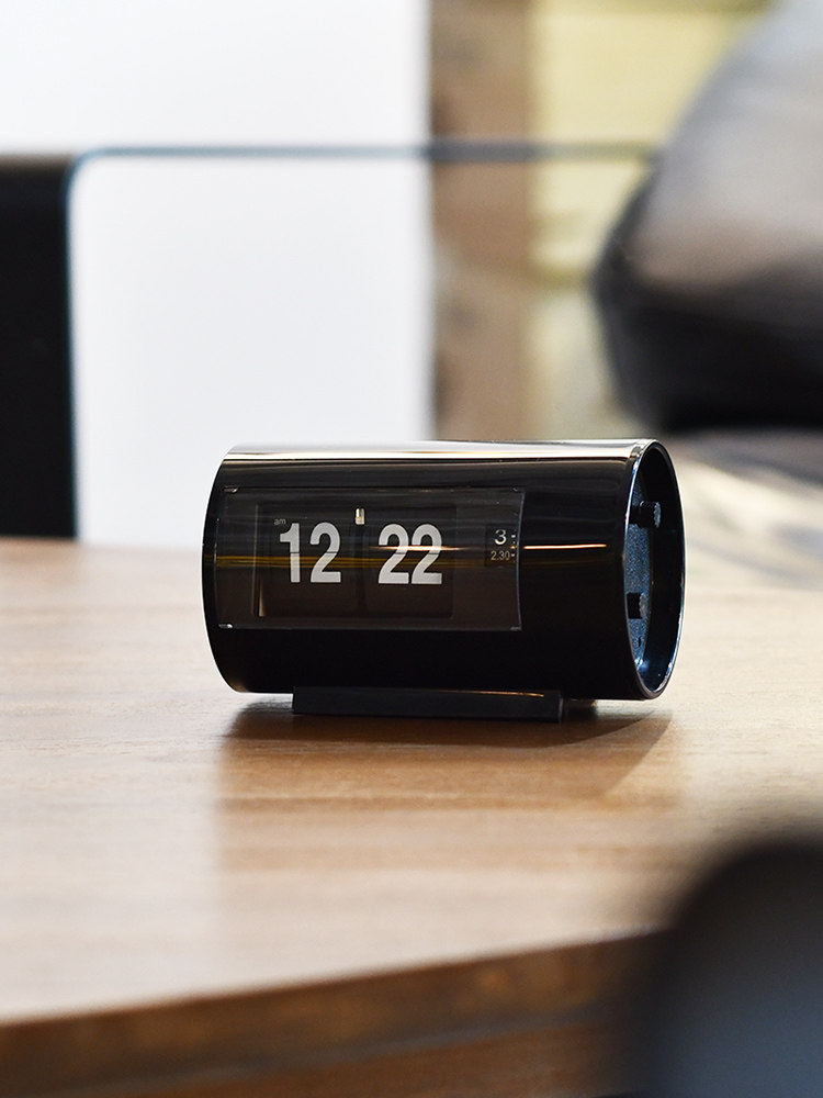 자동 페이지 넘기기 알람 시계 침실 머리맡 장식품 시계 현대 간단한 기계식 시계 알람 시계 맞춤형 책상 시계 크리 에이 티브