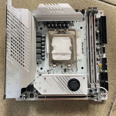 议价精粤B760 ITX白色主板，成色9新