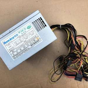 议价9E-航嘉冷静王钻石版   额定300w电源