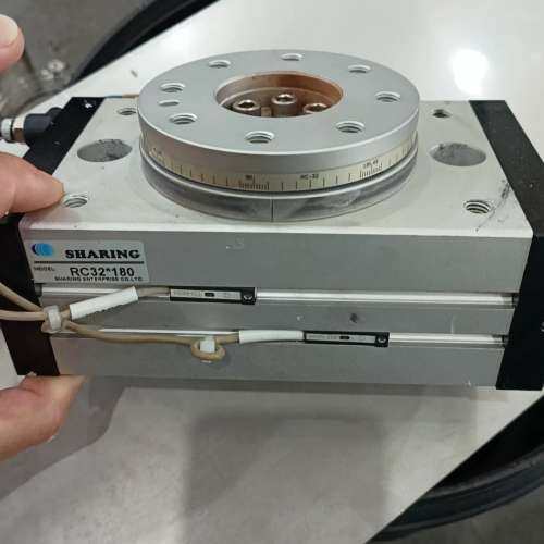 议价RC32X180旋转气缸原装SHARING   3个