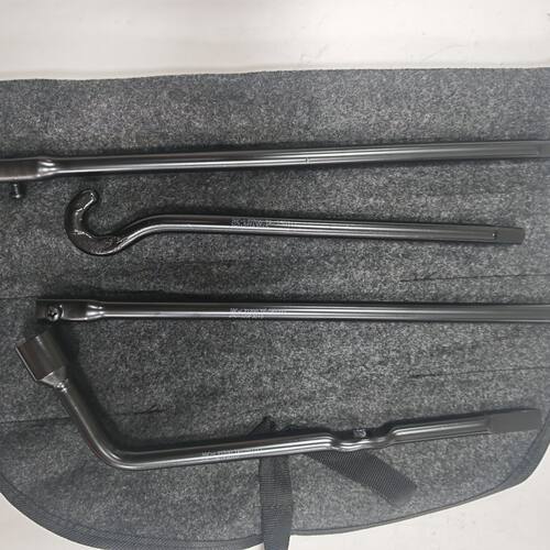 丰田海拉克斯 VIGO REVO KUN25/26 GUN125/126 随车备胎工具全套