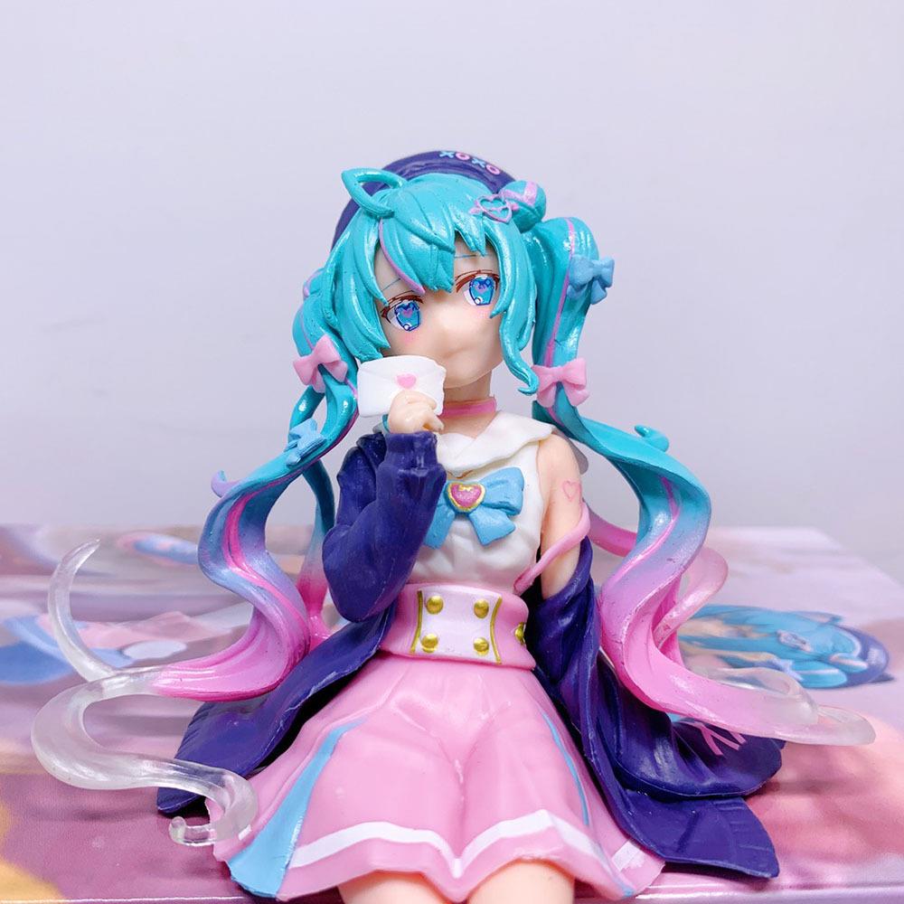 MIKU 初音 长发公主 压杯面 坐姿 车载 机箱 公仔 摆件 盒装 手办