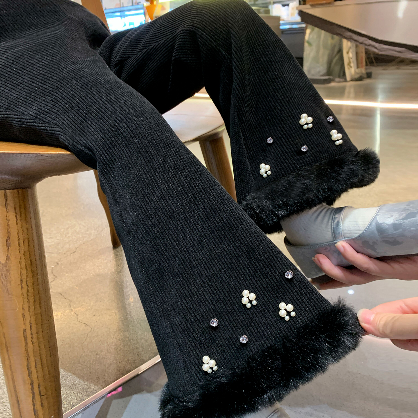 女童毛条加绒喇叭裤子