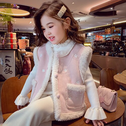 女童皮毛一体保暖马甲外套