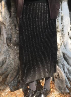 Fist to Fist  羊毛混纺  竖条纹侧摆纽扣设计直筒半身裙FQ0004