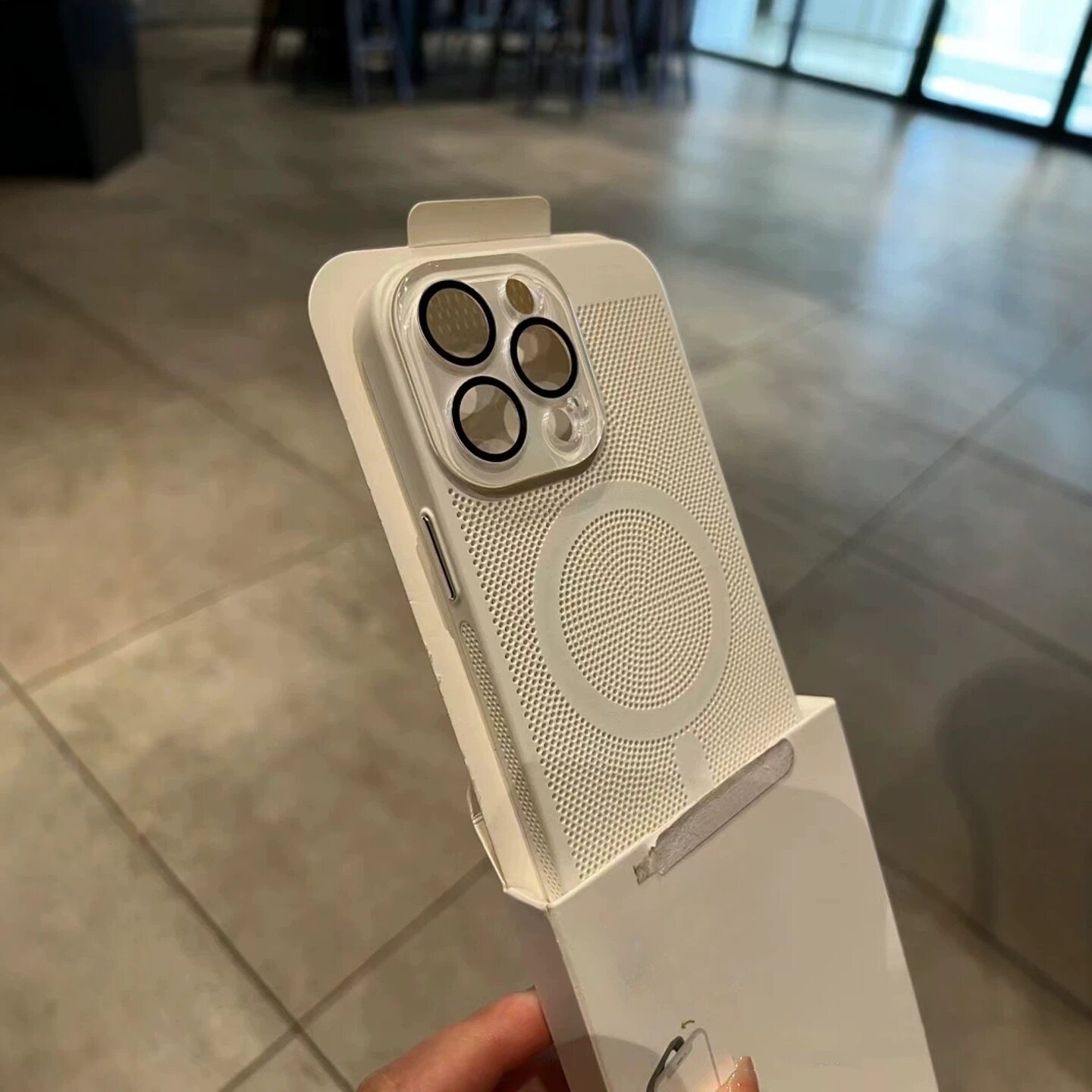磁吸散热适用苹果15手机壳超薄iphone16promax防摔保护套13男女情侣12高级感14promax透气14外壳全包镜头新款