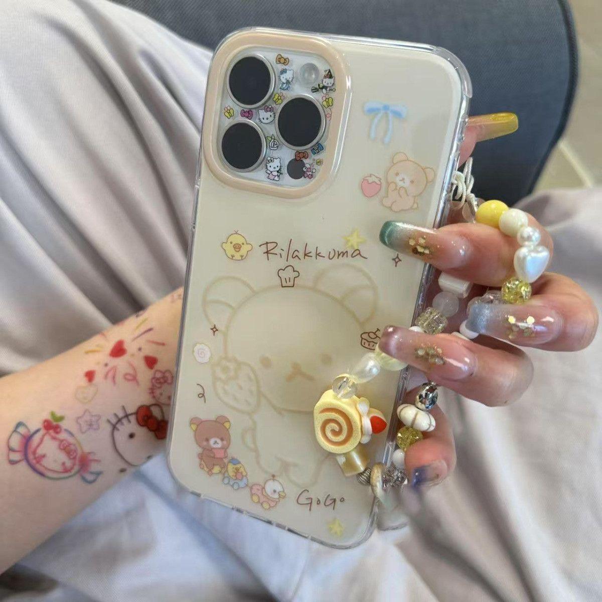 韩系ins线条草莓轻松熊带手链适用苹果16promax手机壳iphone13新款15创意14pro华为mate70大孔vivoppo小米15