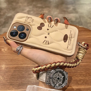 秋冬羽绒服哈喽KT适用iphone16promax手机壳苹果16新款14可爱15女13卡通14pro创意软带挂绳12苹果11pm保护套