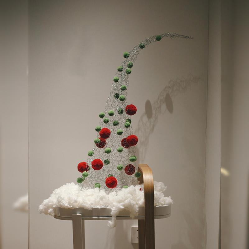 圣诞节幼儿园环创拧花网毛球手工diy圣诞帽教室大厅走廊布置装饰