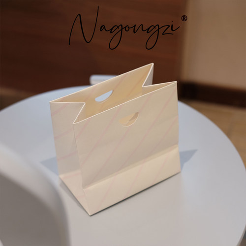 高端婚礼喜糖纸袋现货彩色蝴蝶结礼品袋白卡纸首饰袋喜糖袋logo