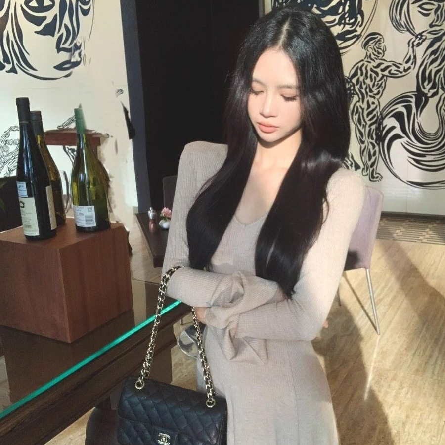 法式针织配大衣连衣裙子新款女早春季设计感气质收腰掐腰长裙