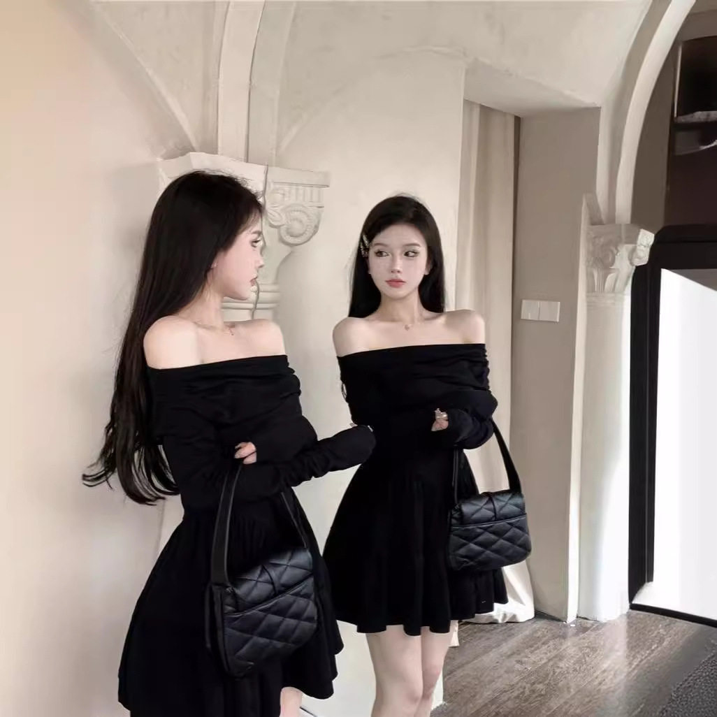 法式气质一字领a字短裙子长袖连衣裙女秋装甜辣妹修身收腰杏色裙