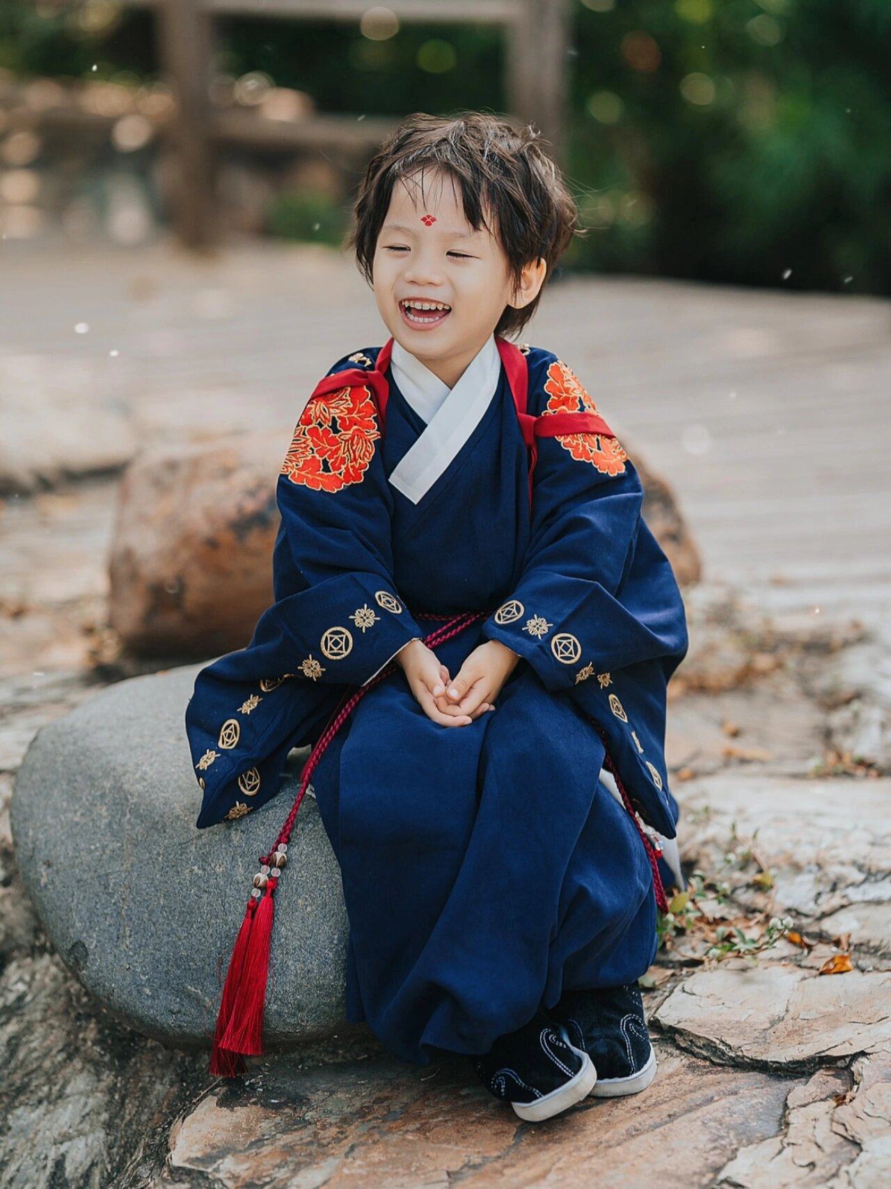 男童拜年汉服新中式国风女宝周岁礼服儿童古风加绒加厚冬明制道袍,童装/婴儿装/亲子装,汉服,淘宝优惠券,粉丝福利购,淘宝优惠卷