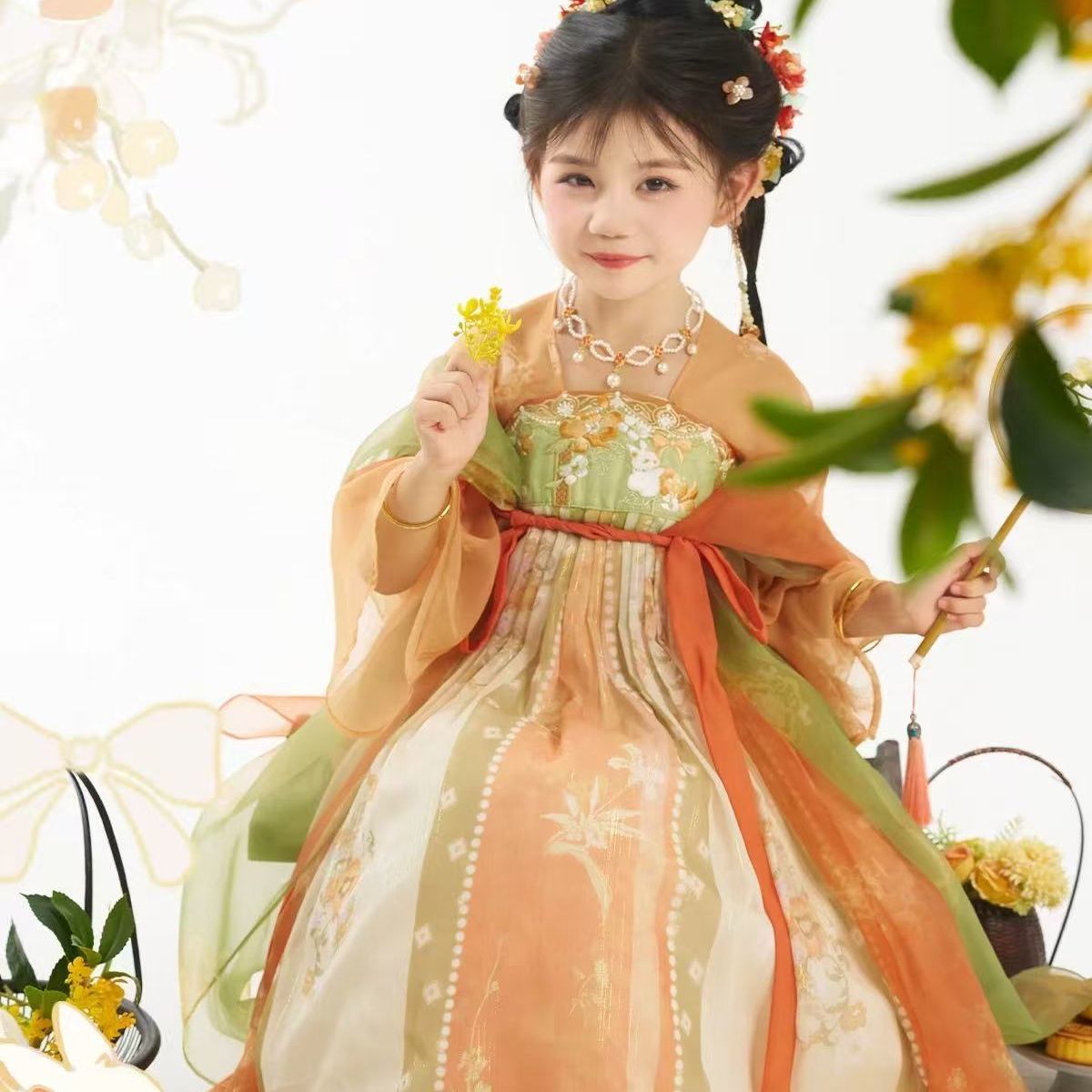 一袭汉服惊艳时光古韵自来