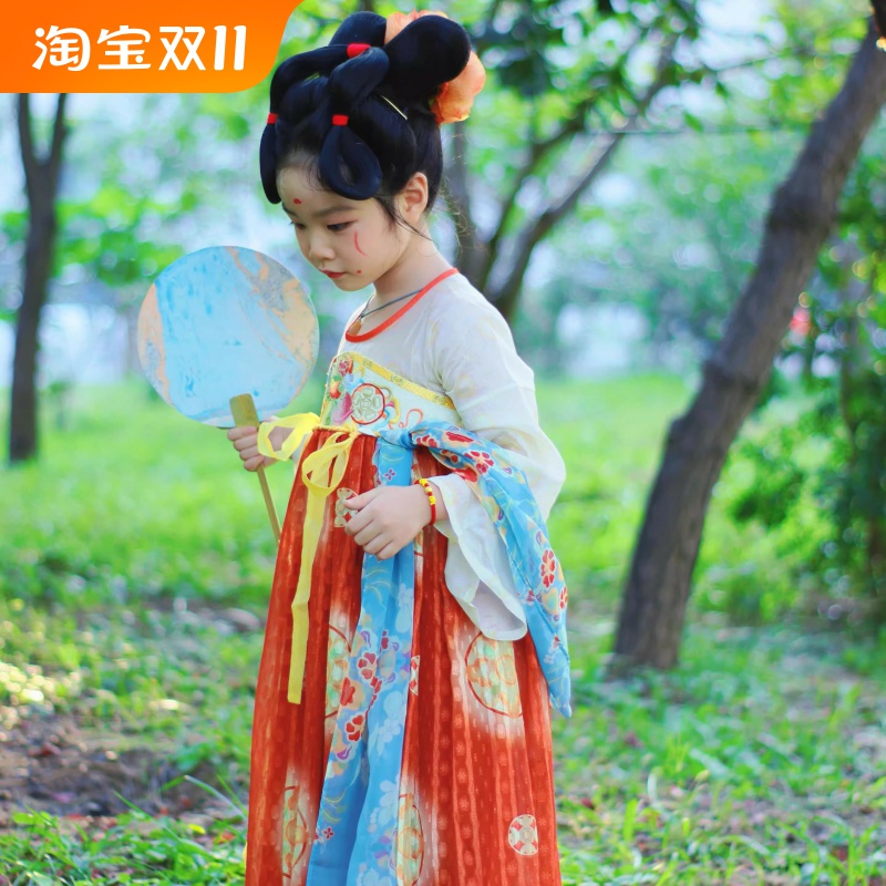 一袭汉服惊艳时光古韵自来