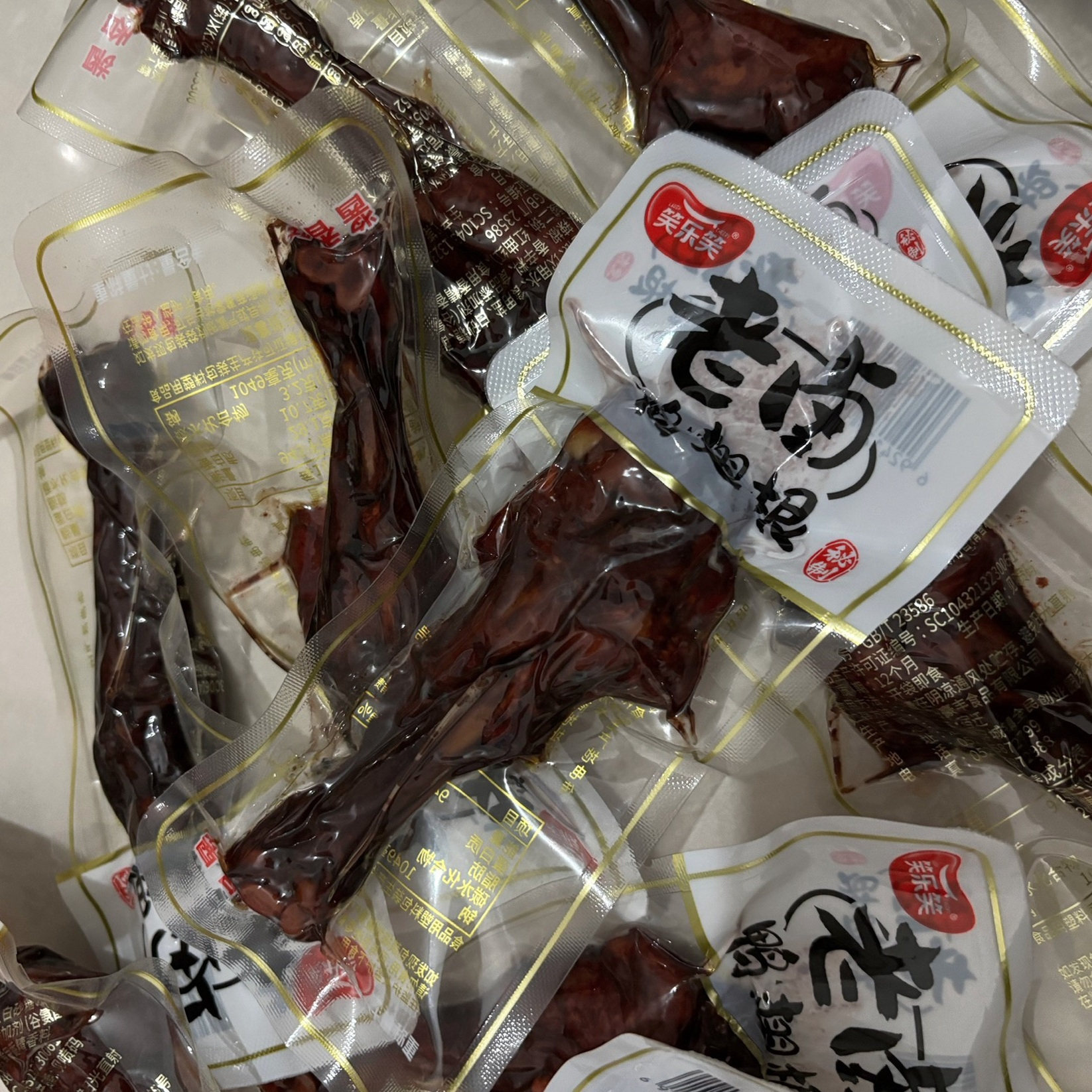 乡巴老卤酱香味鸭翅根35g卤香味鸭肉小腿儿时小吃休闲熟食零食品