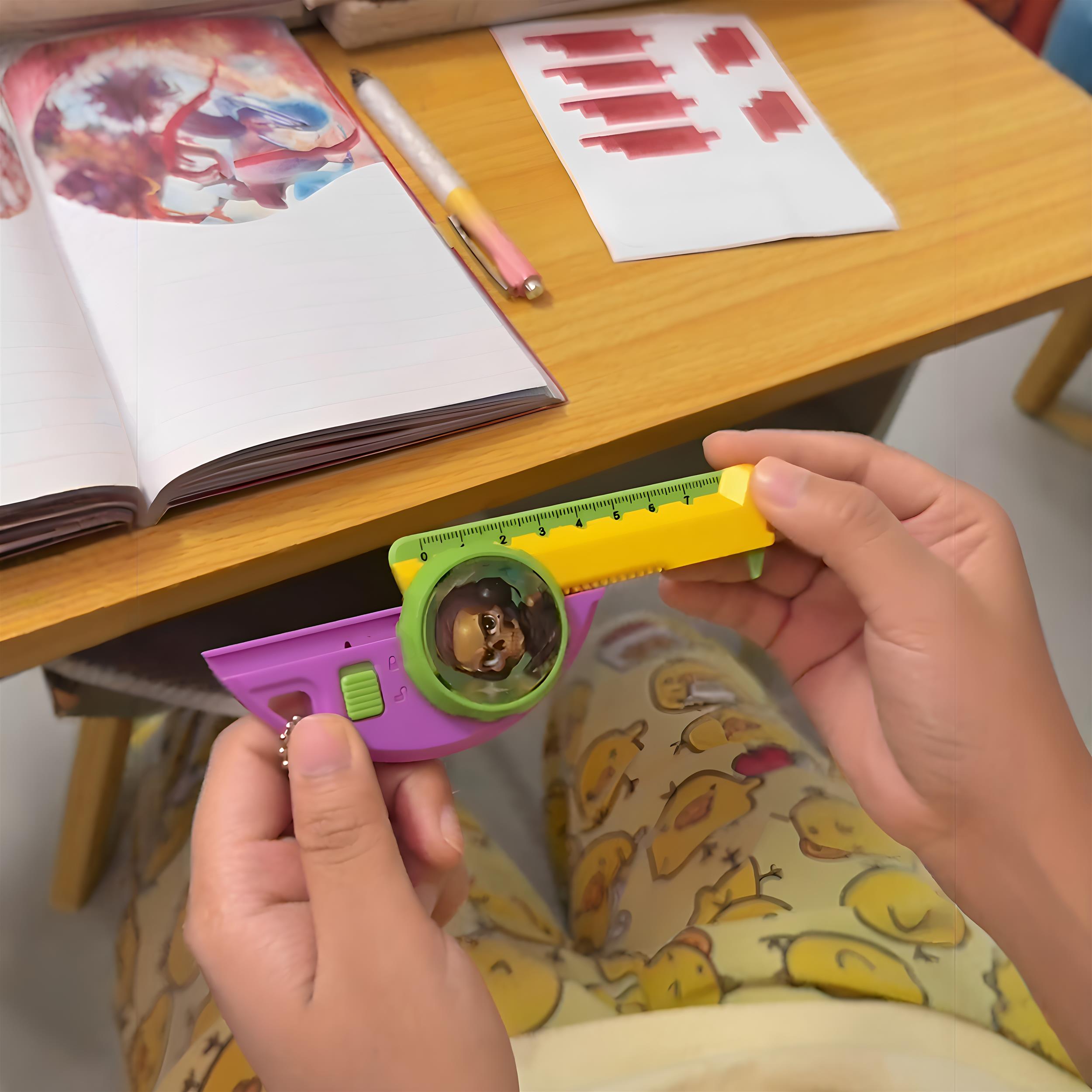 拉尺陀螺玩具多功能学生尺子飓风战魂小学生儿童玩具文具量尺挂件