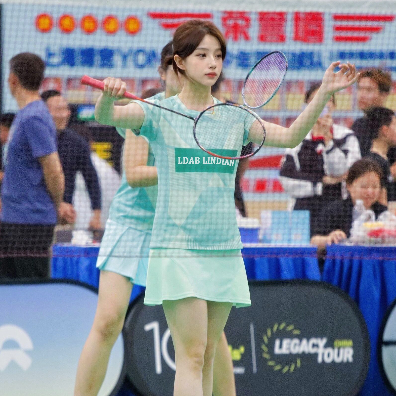 临典绝美绿色羽毛球服运动套装女2026新款高颜值大赛速干上衣裙子
