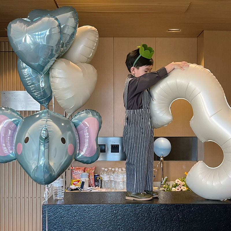 网红生日装饰气球飘空