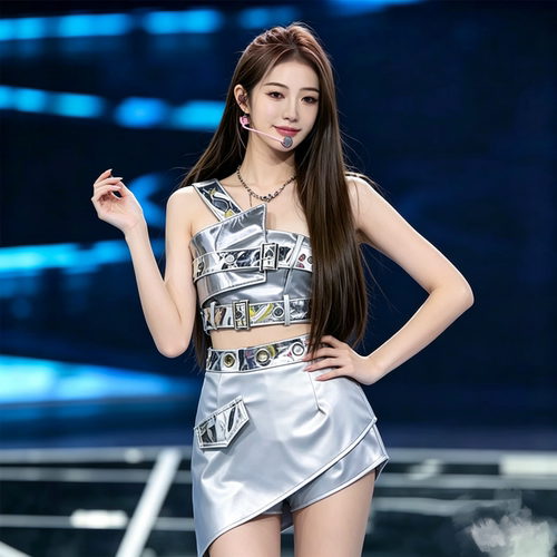 韩国M女团7银色金属感表演出服