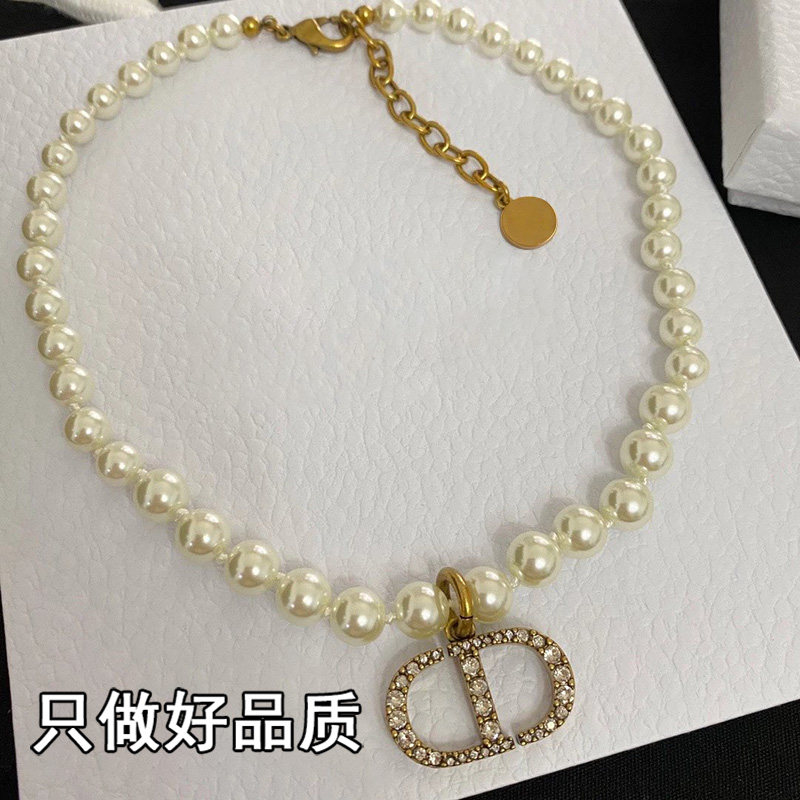 新款带钻珍珠项链女复古做旧铜色CD颈链气质百搭字母高级感毛衣链