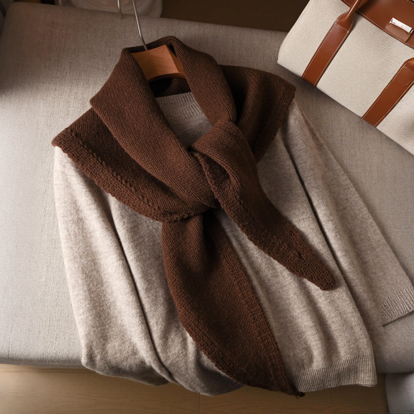 美拉德咖色全羊毛三角巾女款2025新款冬韩版围巾护颈围脖棕色披肩,服饰配件/皮带/帽子/围巾,围巾/丝巾/披肩,淘宝优惠券,粉丝福利购,淘宝优惠卷